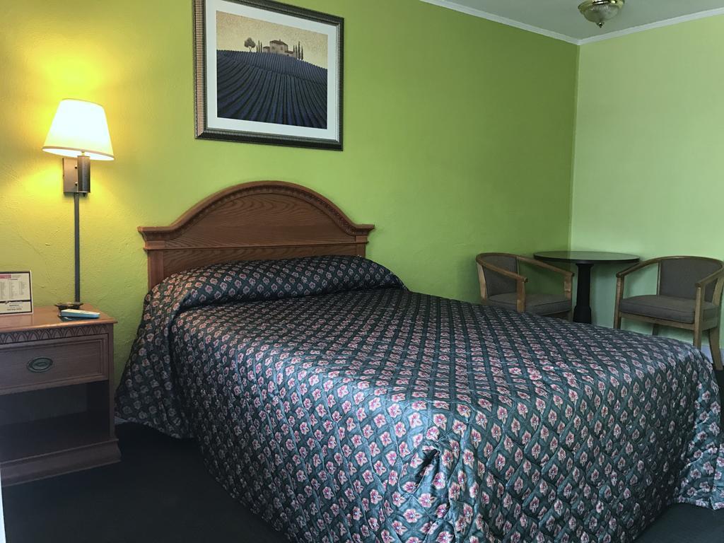 Economy Inn Danville Exteriör bild