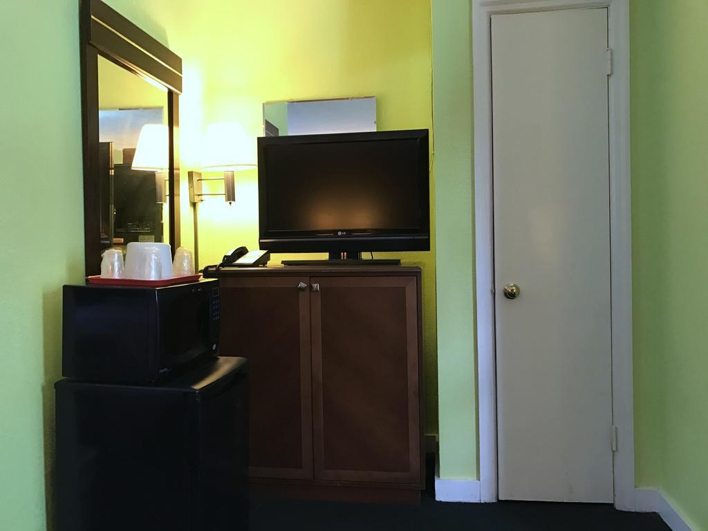 Economy Inn Danville Exteriör bild