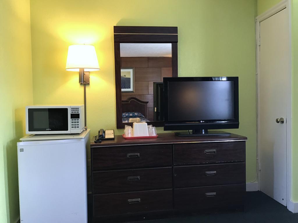 Economy Inn Danville Exteriör bild